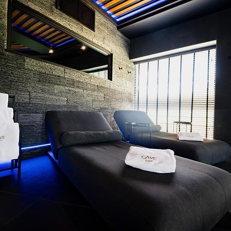 Cave Hotel & Golf Resort Faversham Bagian luar foto