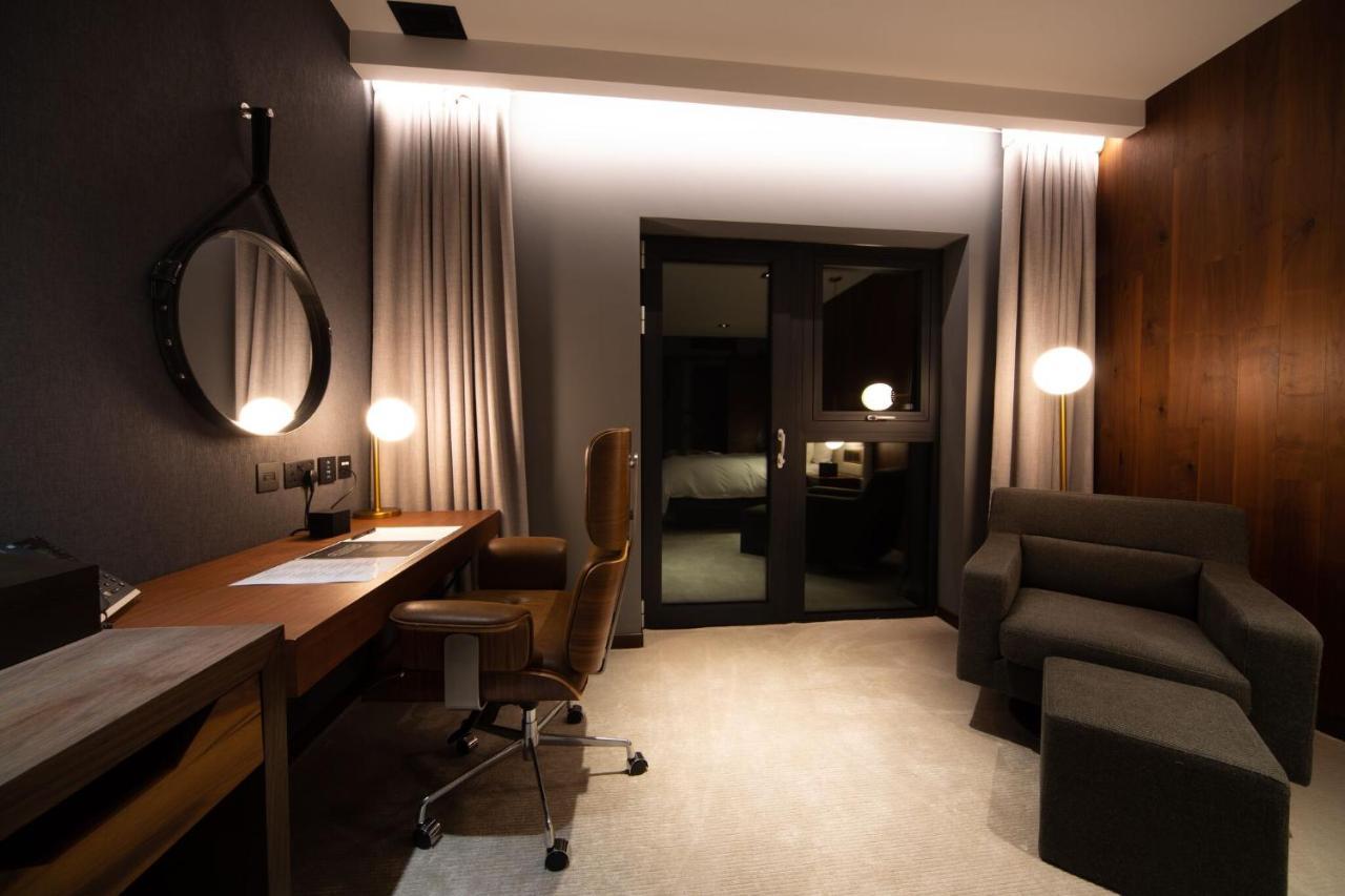 Cave Hotel & Golf Resort Faversham Bagian luar foto